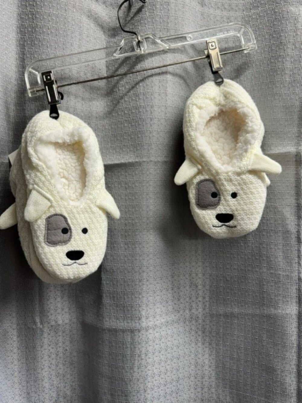 Ladies Slippers - Size L - 2 Pair